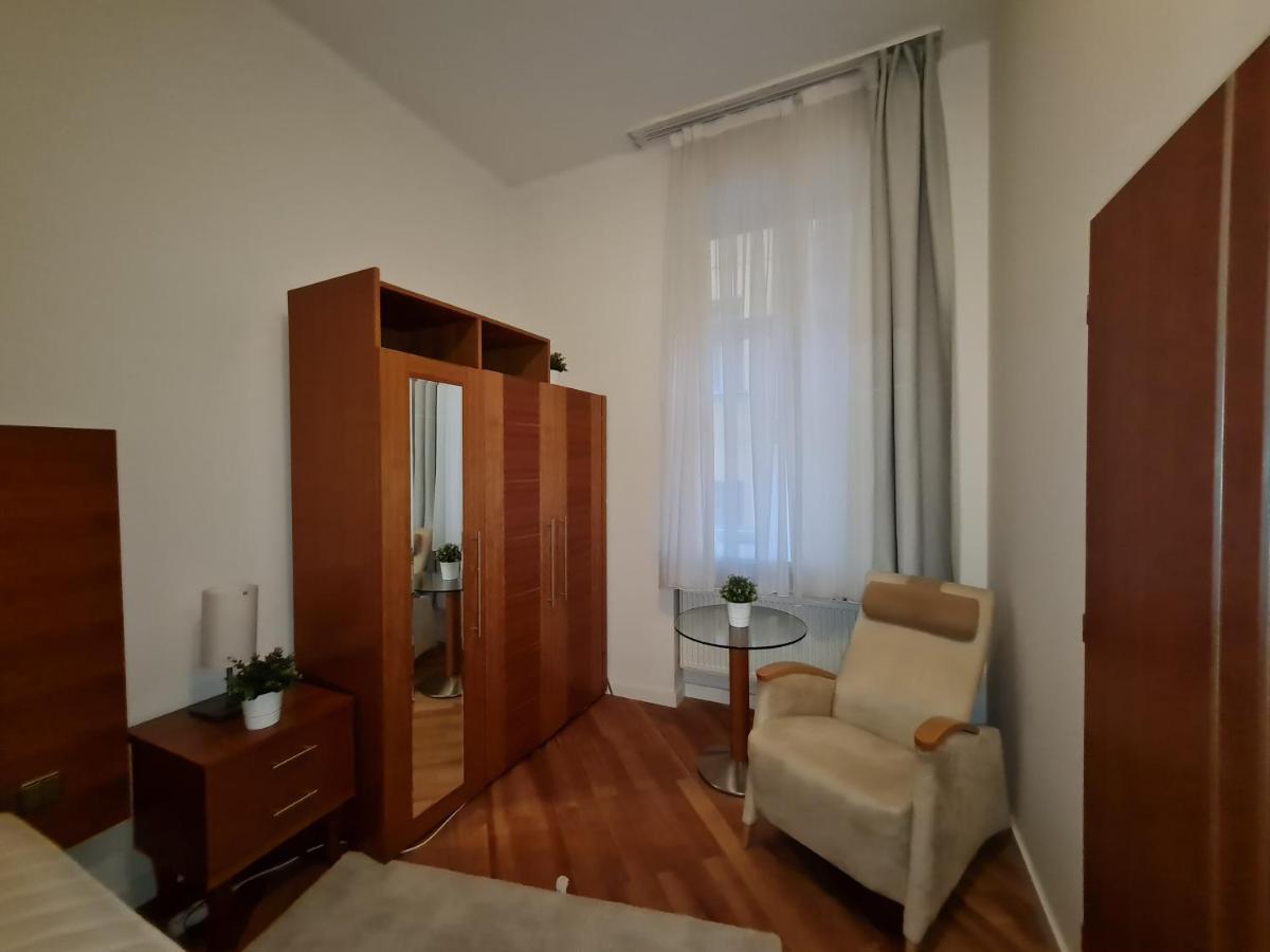 Apartment Astronomical Clock Prag